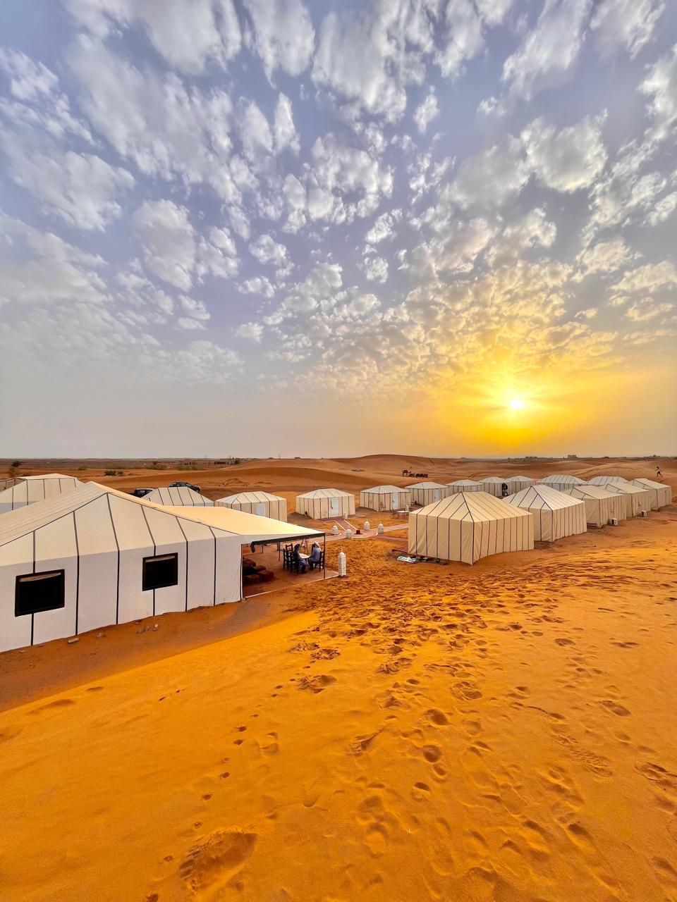 🏜️ Desierto de Merzouga "LUXURY": (Excursión de 3 días 2 noches ) Precio total 99€ por persona 🔒Reserva tu plaza con una señal de 24€ y paga el resto el día de la excursión