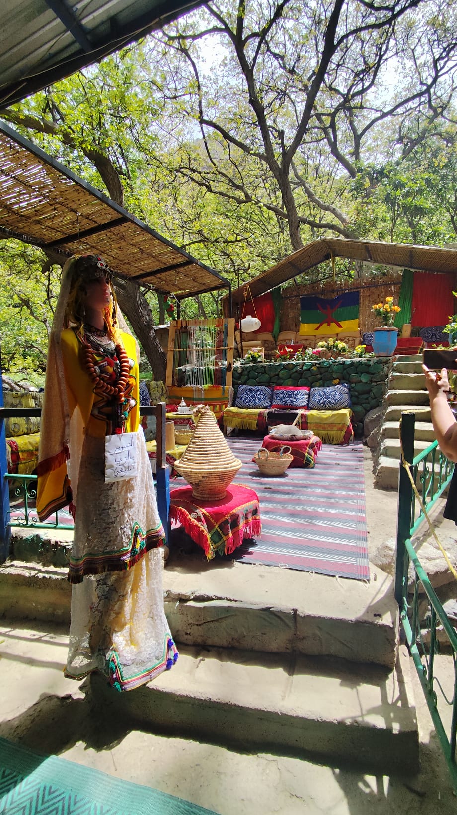 Pack 3 excursiones ( Valle de ourika, Cascadas de Ouzoud, Cena en Agafay con quads y camellos ) precio total para 2 personas 208€