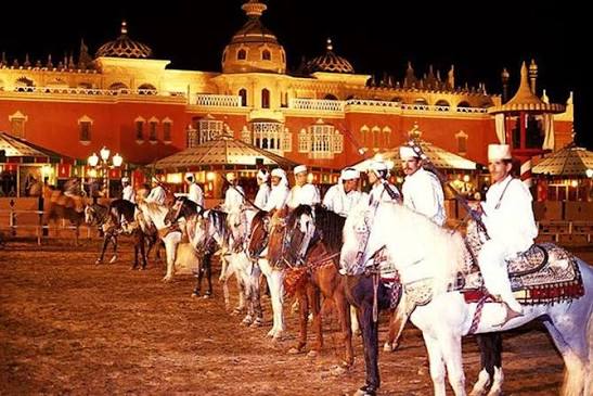Cena y espectáculo de fantasía en Chez Ali (Show de caballos pólvora y folklore... ) Precio 55€ 🔒Reserva tu plaza con una señal de 10€ y paga el resto el día de la excursión