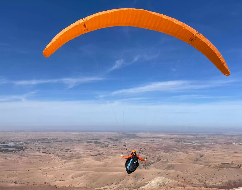 🪂 Parapente en Marrakech – Vuela sobre el Atlas: (Actividad de medio día) Precio 65€ 🔒Reserva tu plaza con una señal de 20€ por persona y paga el resto el día de la excursión
